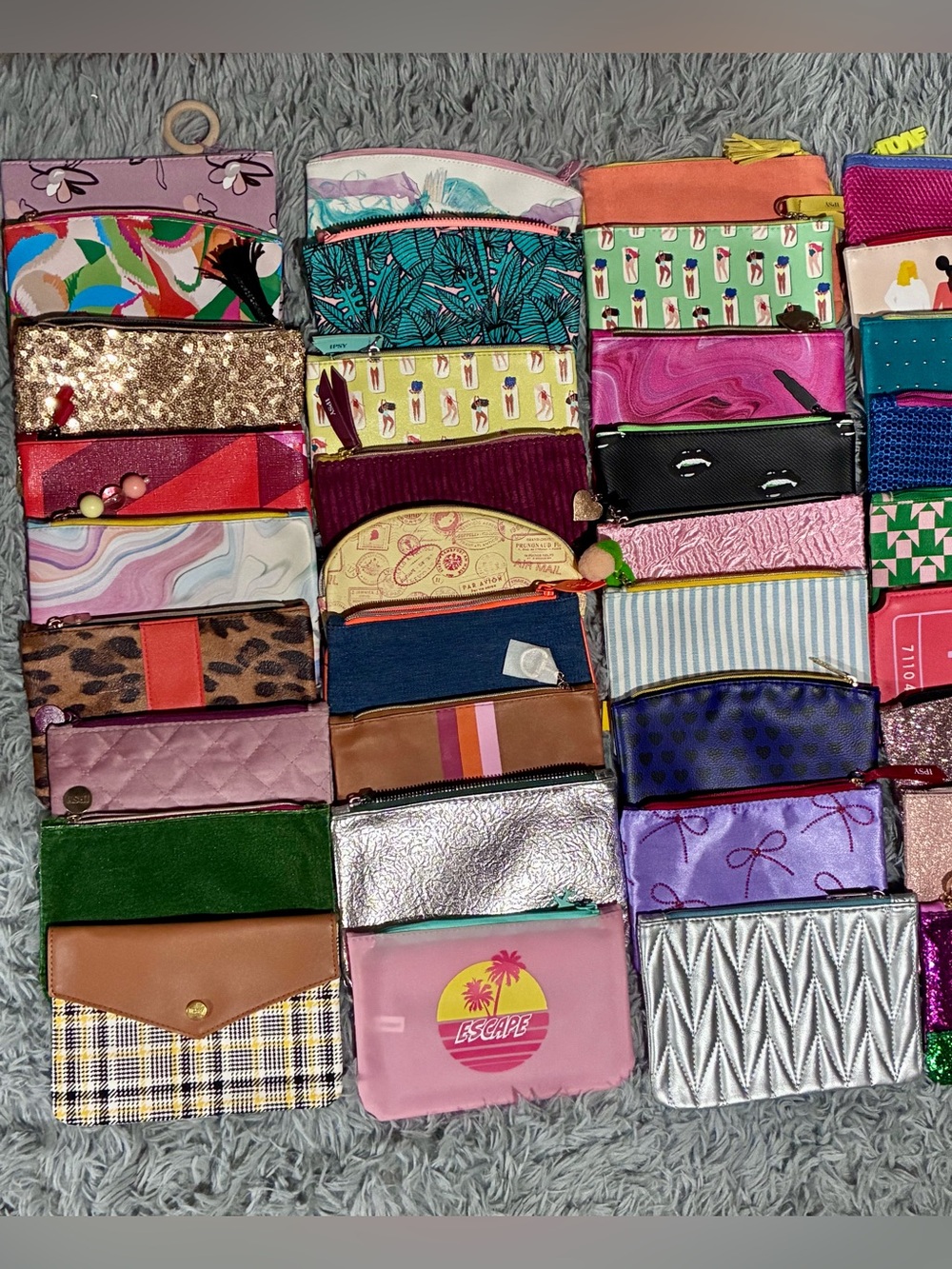 NEW Huge lot 45 Ipsy makeup cosmetic travel bags- All different! Bundle - Picture 3 of 4